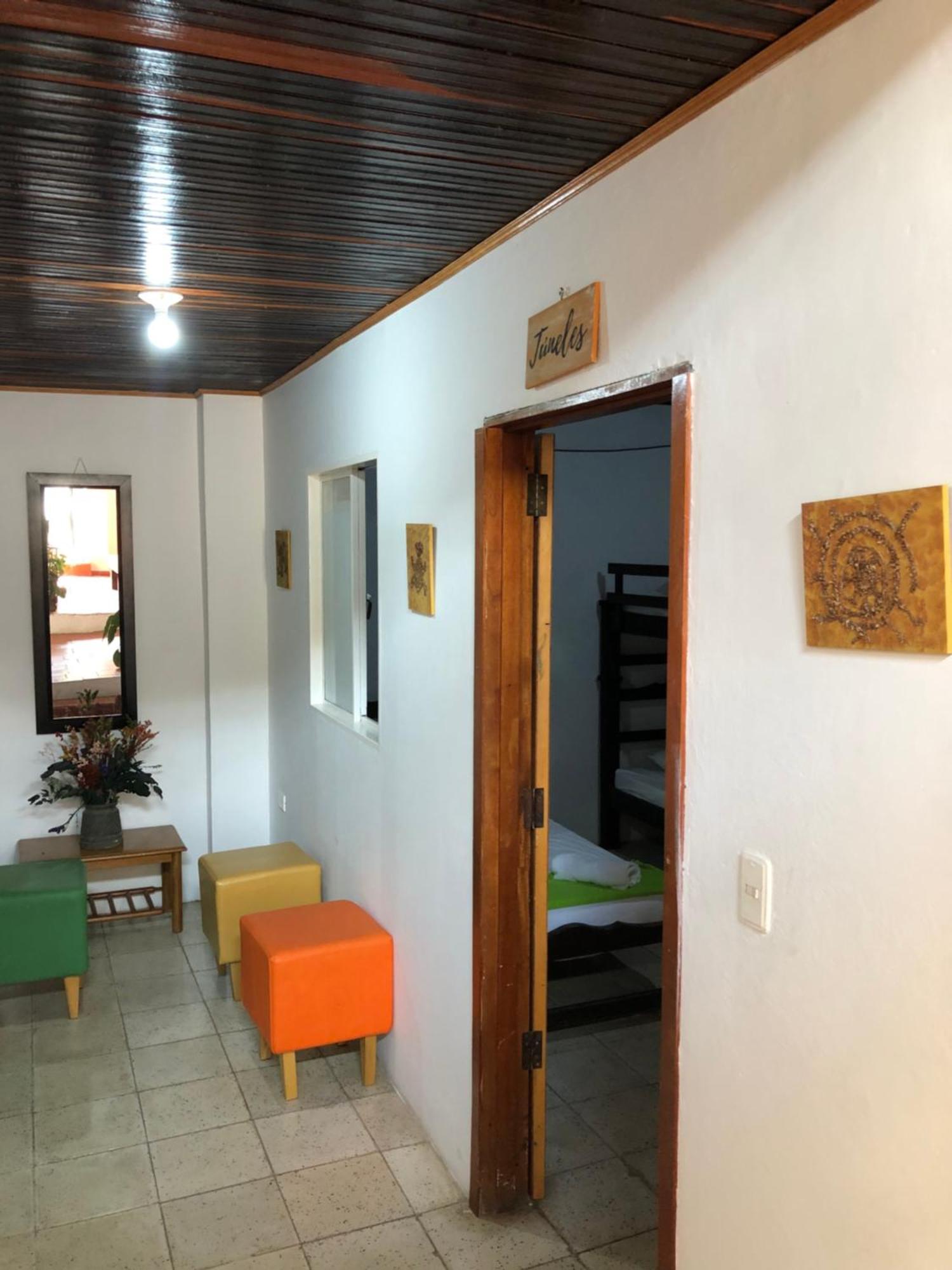 Hospedaje Los Capuchinos Socorro Buitenkant foto